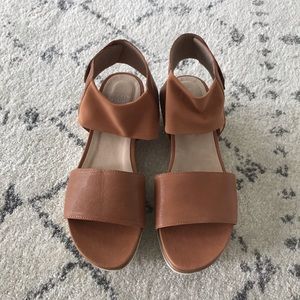 🌟SALE🌟 Eileen Fisher platform sandals
